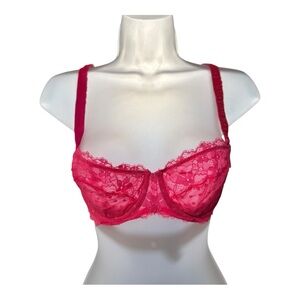 Victoria’s Secret Hot Pink Lace Underwire Bra Feminine Lingerie 32D